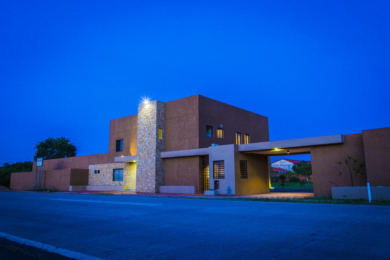 El Suto-Aparthotel San José de Chiquitos Zewnętrze zdjęcie
